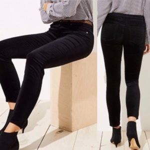 LOFT Black Velvet Modern Skinny Jeans Size 26/2